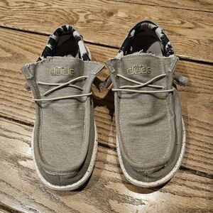 🤎 Hey Dude Wally Stretch Canvas Slip On shoes size 11 Beige